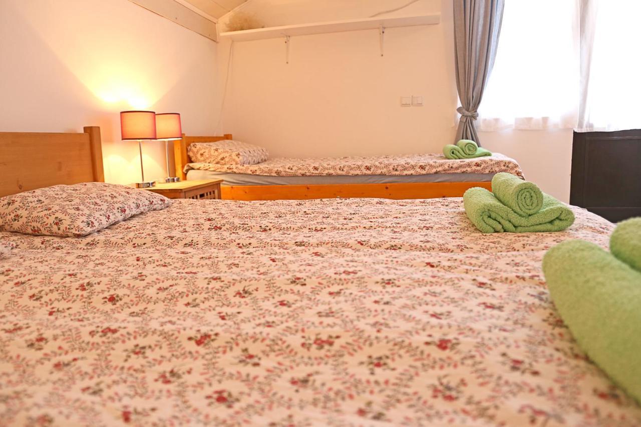 Apartments Mira Gornji Karin Ngoại thất bức ảnh