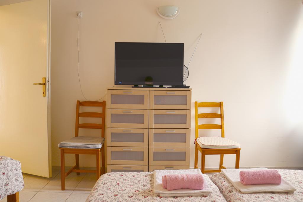Apartments Mira Gornji Karin Ngoại thất bức ảnh