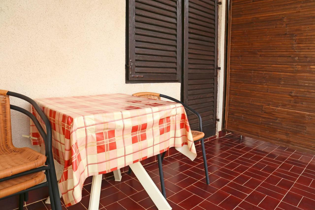 Apartments Mira Gornji Karin Ngoại thất bức ảnh