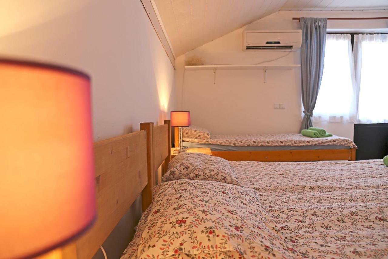 Apartments Mira Gornji Karin Ngoại thất bức ảnh